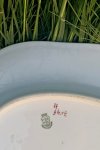 Velký oválný porcelánový tác se zlatou