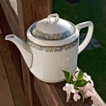 Konvička porcelánová s kvítky kopretin a zlatou