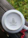 2 porcelánové hrnky se zlatou