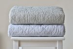 Bavlněný přehoz - quilt - proužek bílo-modrý