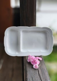 Tácek porcelánový dělený